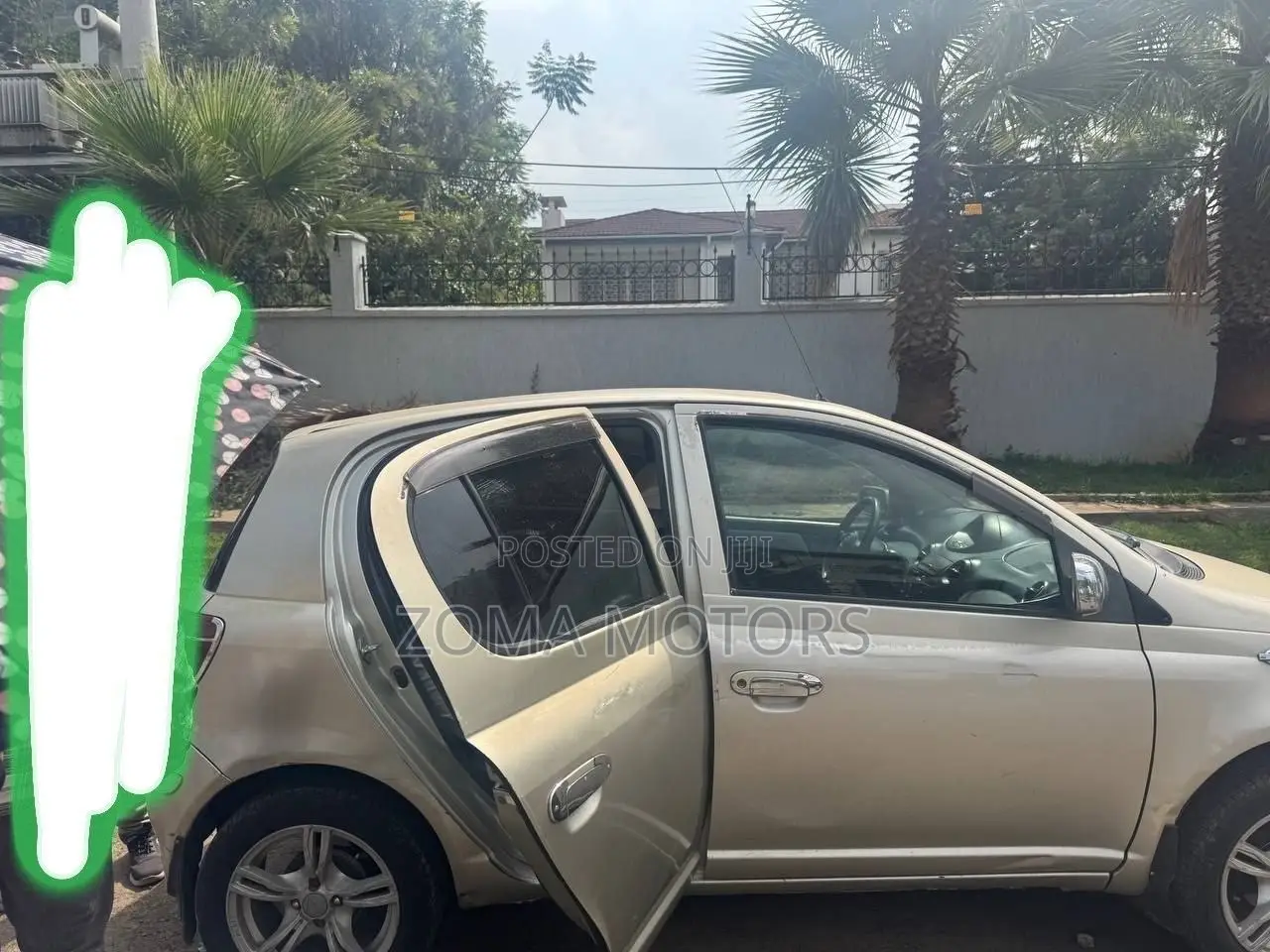 Toyota Vitz 1.0 FWD 3dr 2002 Gold