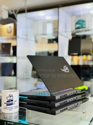 New Laptop Asus ROG Strix G17 16GB AMD Ryzen 7 SSD 512GB