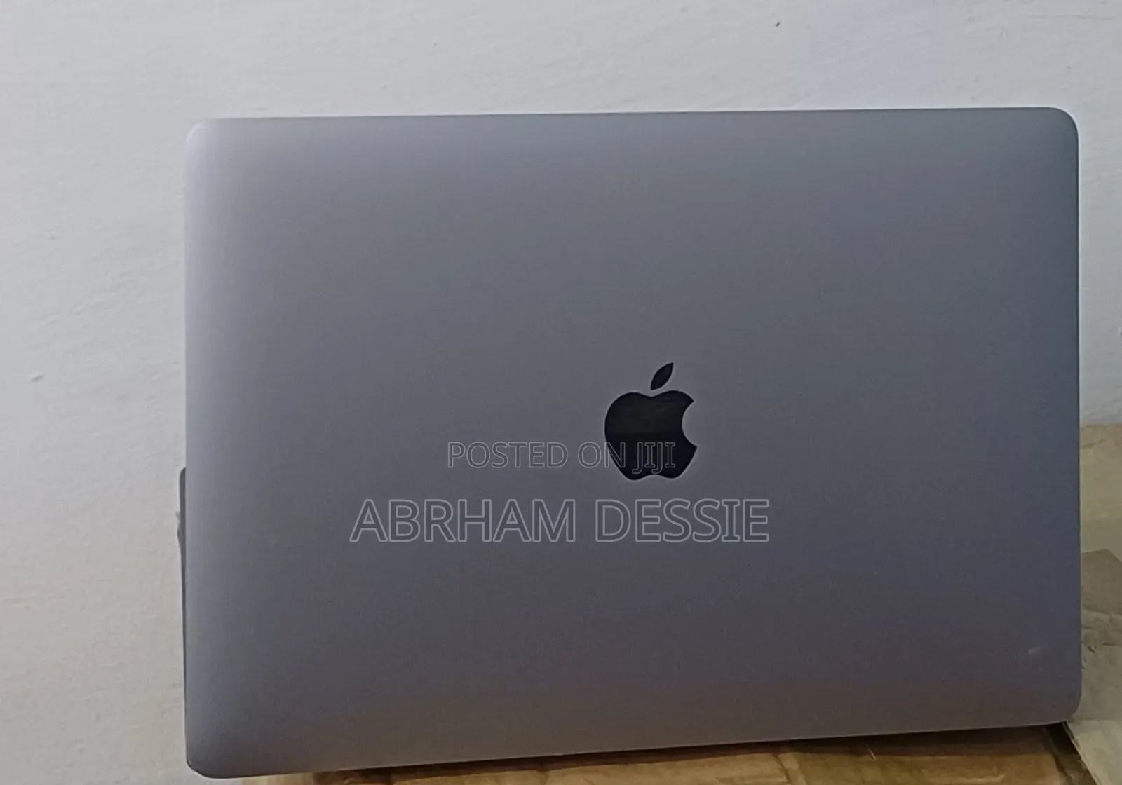 New Laptop Apple MacBook Air 2020 M1 16GB Apple M1 SSD 512GB