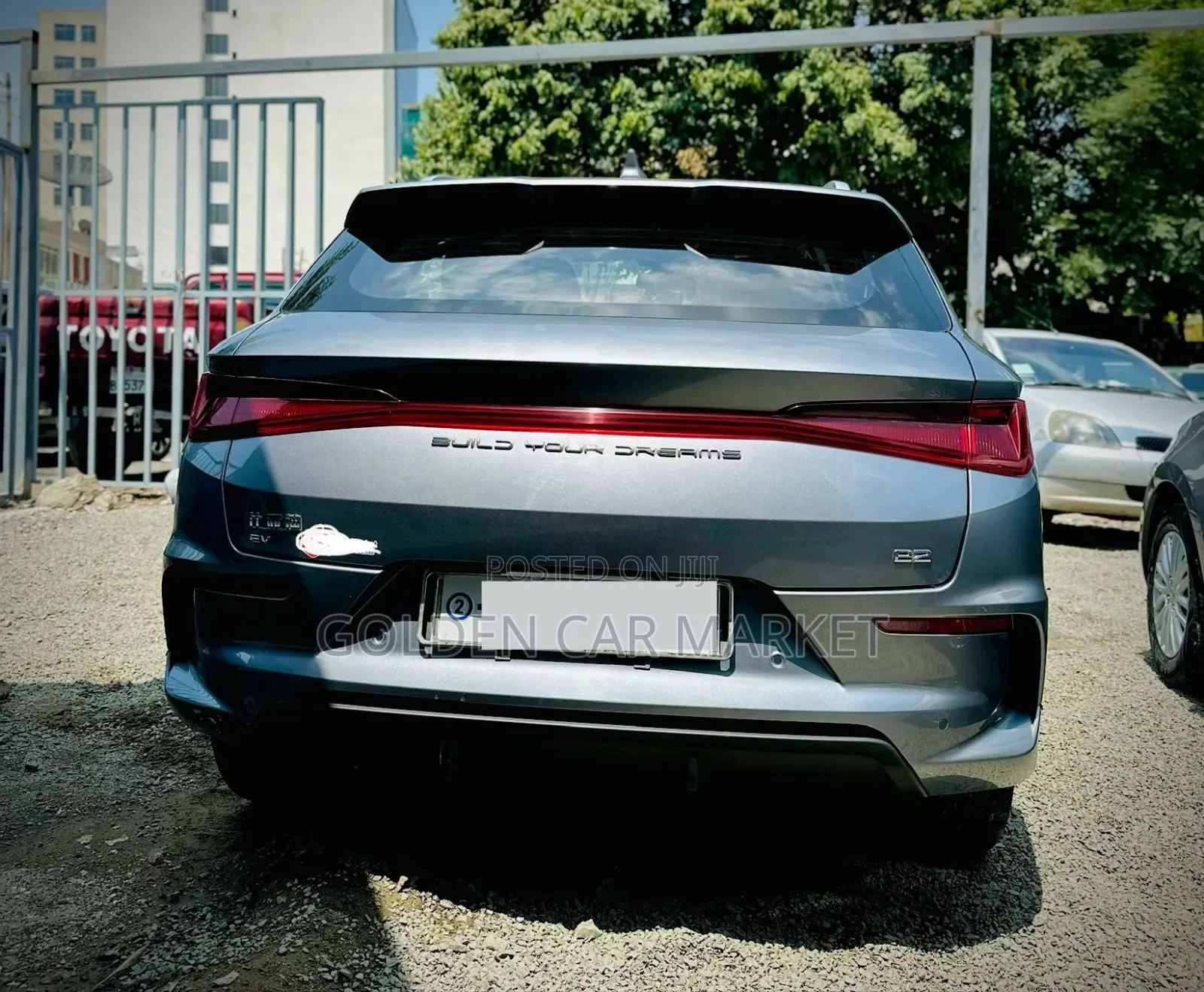 BYD E2 43 kWh 94 hp FWD 2025 Silver