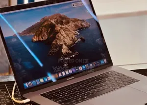 New Laptop Apple MacBook Pro 2018 32GB Intel Core i7 SSD 1T