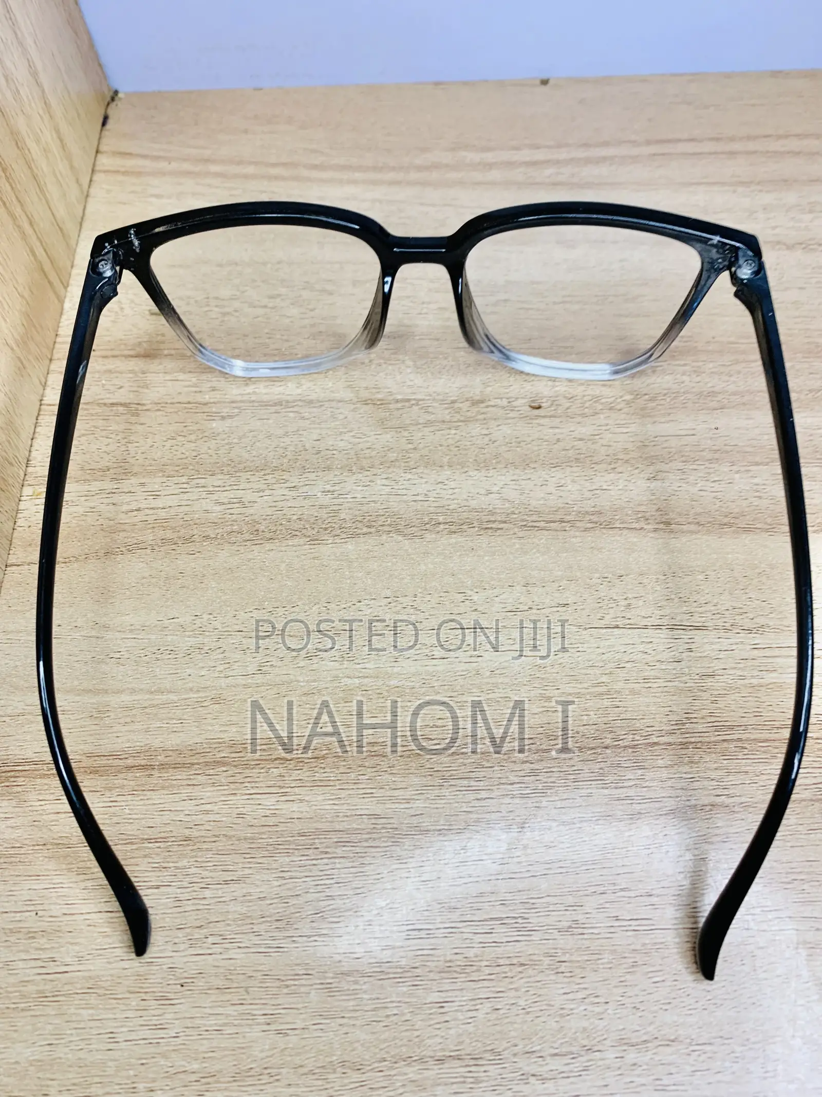 Glasses With Anti-Blue Light Properties.