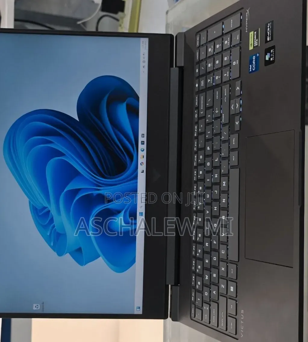 New Laptop HP Victus 16 16GB Intel Core i7 SSD 1T
