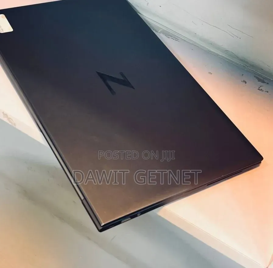 New Laptop HP ZBook Studio G8 32GB Intel Core i7 SSD 512GB