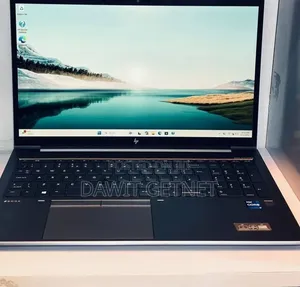 New Laptop HP ZBook Studio G8 32GB Intel Core i7 SSD 512GB
