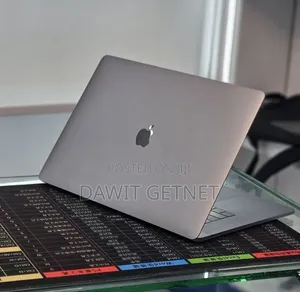 New Laptop Apple MacBook Pro 2021 M1 32GB Intel Core i7 SSD 1T