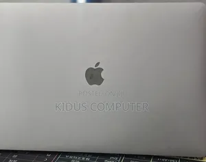 New Laptop Apple MacBook Pro 2019 32GB Intel Core i9 SSD 1T