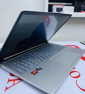 New Laptop HP 8GB AMD Ryzen 5 SSD 512GB