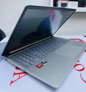 New Laptop HP 8GB AMD Ryzen 5 SSD 512GB