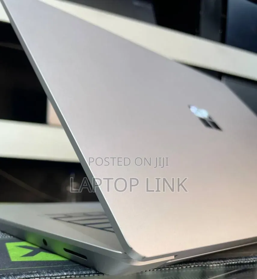 New Laptop Microsoft Surface 16GB Intel Core Ultra 7 SSD 512GB
