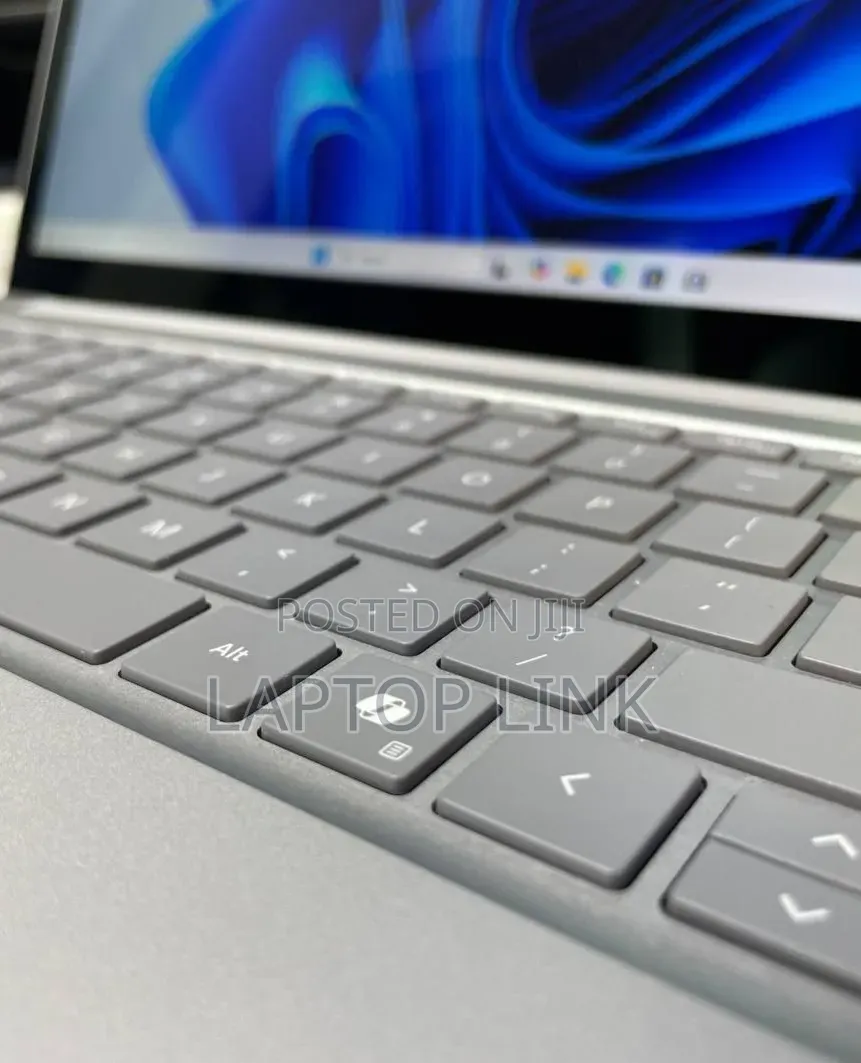 New Laptop Microsoft Surface 16GB Intel Core Ultra 7 SSD 512GB
