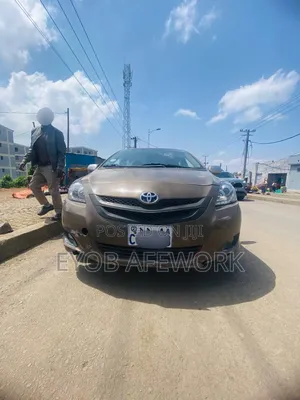 Toyota Yaris 1.3 2008 Brown