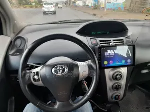 Suzuki Eeco 2024 White