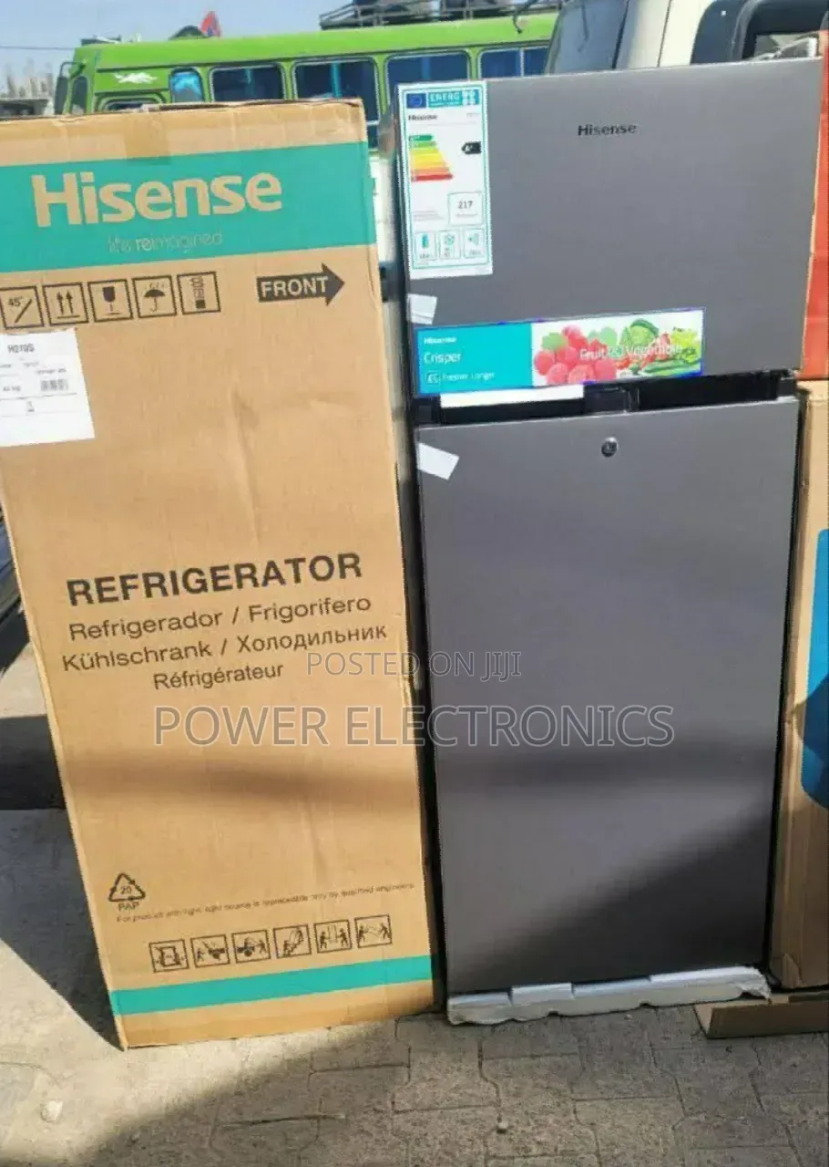 Hisense 325L Refrigerator