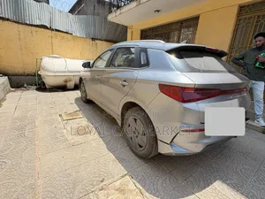 BYD E2 43 kWh 94 hp FWD 2025 Gray