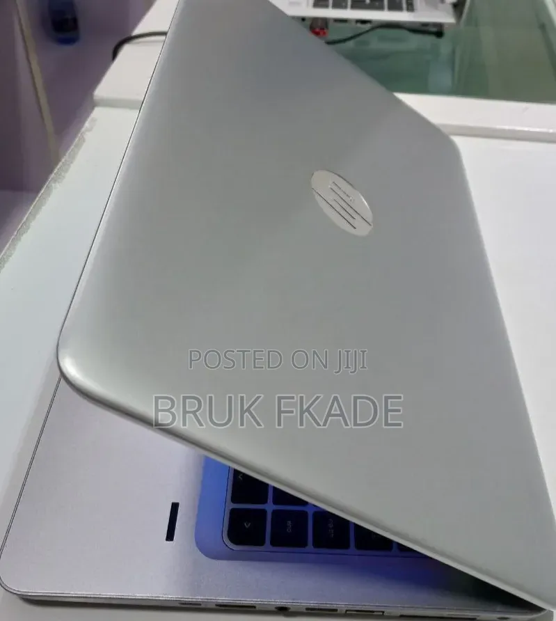 New Laptop HP EliteBook 840 G3 8GB Intel Core i5 SSD 256GB