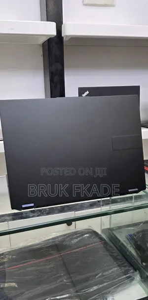 New Laptop Asus VivoBook 15 X505BA 16GB Intel Core i9 SSD 1T