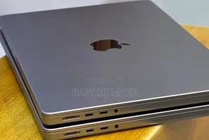 New Laptop Apple MacBook Pro 2021 M1 32GB Apple M1 Pro SSD 512GB