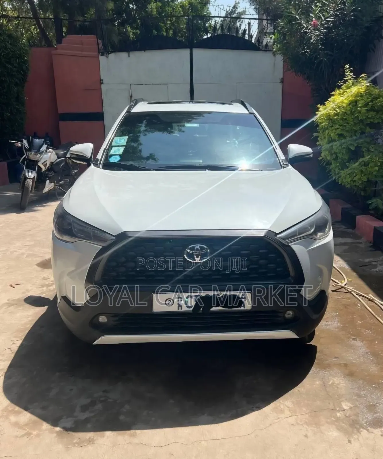 Toyota Corolla Cross Hybrid 2023 White