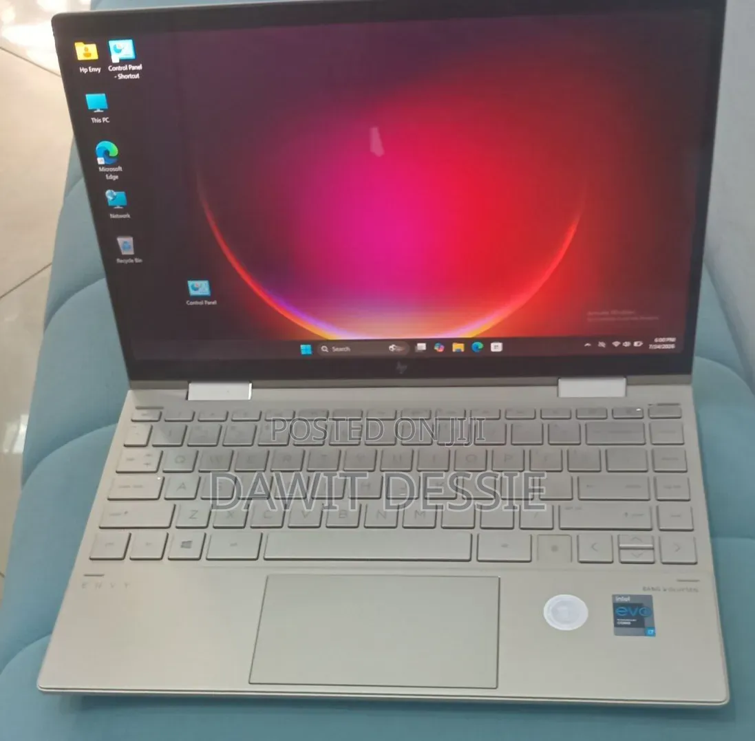 New Laptop HP Envy x360 8GB Intel Core i7 SSD 512GB