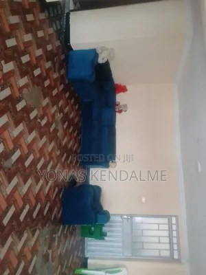 3bdrm Condo in Condominium, Akaky Kaliti for sale