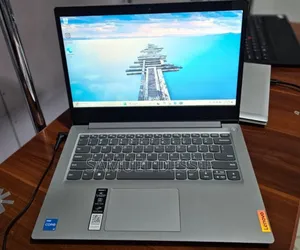 New Laptop Lenovo Ideapad 3 8GB Intel Core i3 SSD 256GB