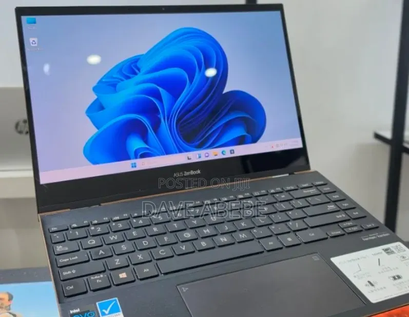 New Laptop Asus Zenbook 14 16GB Intel Core i7 SSD 512GB