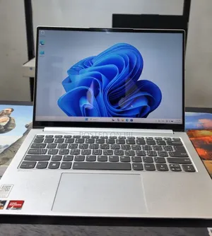 New Laptop Lenovo IdeaPad Flex 14 16GB AMD Ryzen 7 SSD 512GB