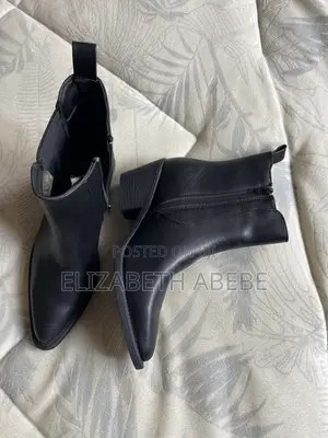 Les Arlésiennes Boots