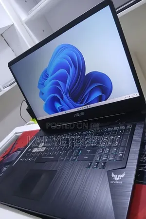 New Laptop Asus 16GB AMD Ryzen 7 SSD 512GB