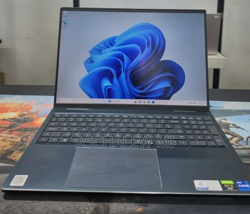 New Laptop Dell Inspiron 15 16GB Intel Core i7 SSD 512GB