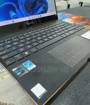 New Laptop Asus Zenbook 14 16GB Intel Core i7 SSD 512GB