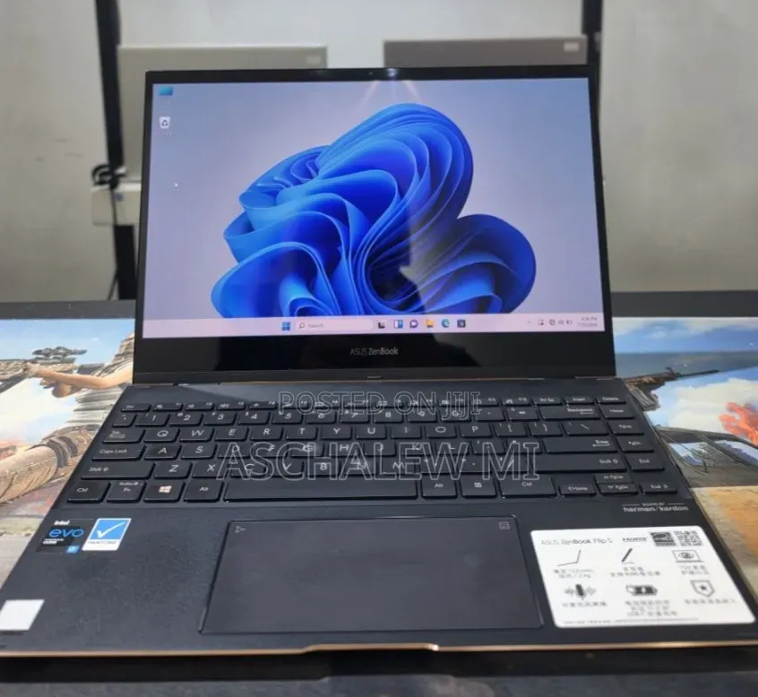 New Laptop Asus Zenbook 14 16GB Intel Core i7 SSD 512GB