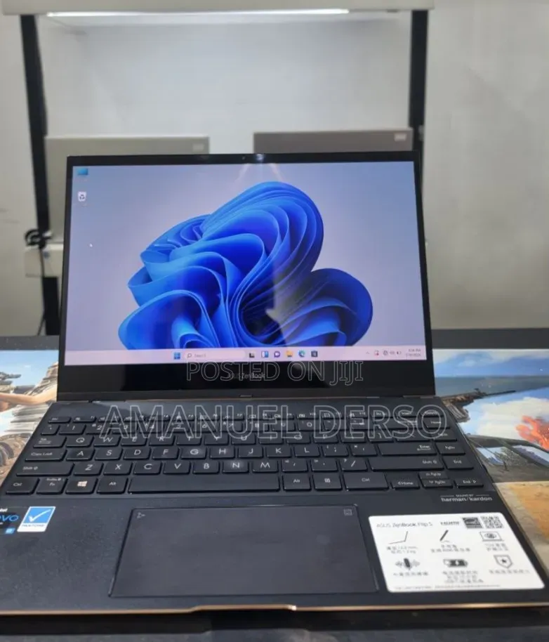 New Laptop Asus ZenBook Flip UX360CA 16GB Intel Core i7 SSD 512GB