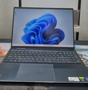 New Laptop Dell 16GB Intel Core i7 SSD 512GB