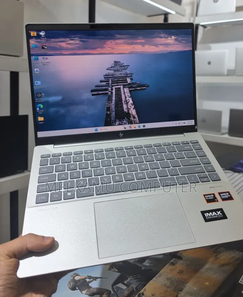 New Laptop HP Pavilion 14 32GB AMD Ryzen 7 SSD 1T