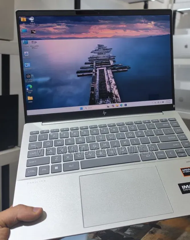 New Laptop HP Pavilion 14 32GB AMD Ryzen 7 SSD 1T