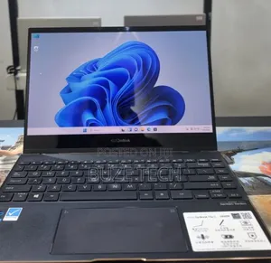 New Laptop Asus 16GB Intel Core i7 SSD 512GB