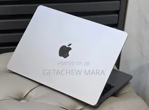 New Laptop Apple MacBook Air 2022 M2 16GB Intel SSD 256GB
