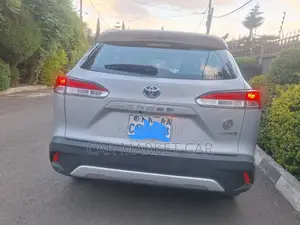 Toyota Corolla Cross Hybrid SE AWD 2023 Silver