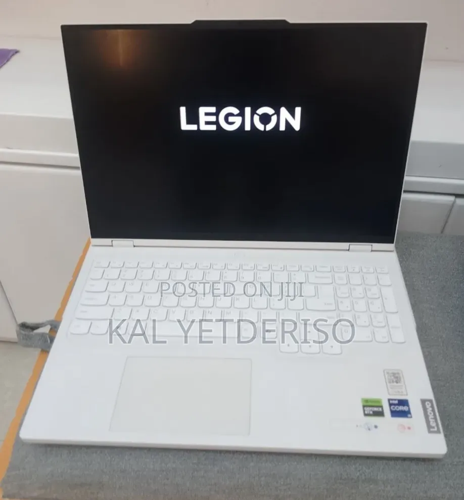 New Laptop Lenovo 16GB Intel Core i9 SSD 1T