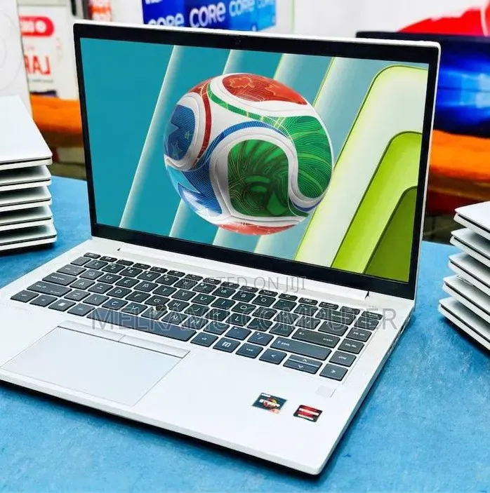 New Laptop HP EliteBook 840 G8 16GB AMD Ryzen 5 SSD 512GB