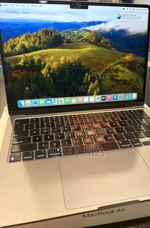 New Laptop Apple MacBook Air 2024 M3 16GB Apple M3 SSD 256GB