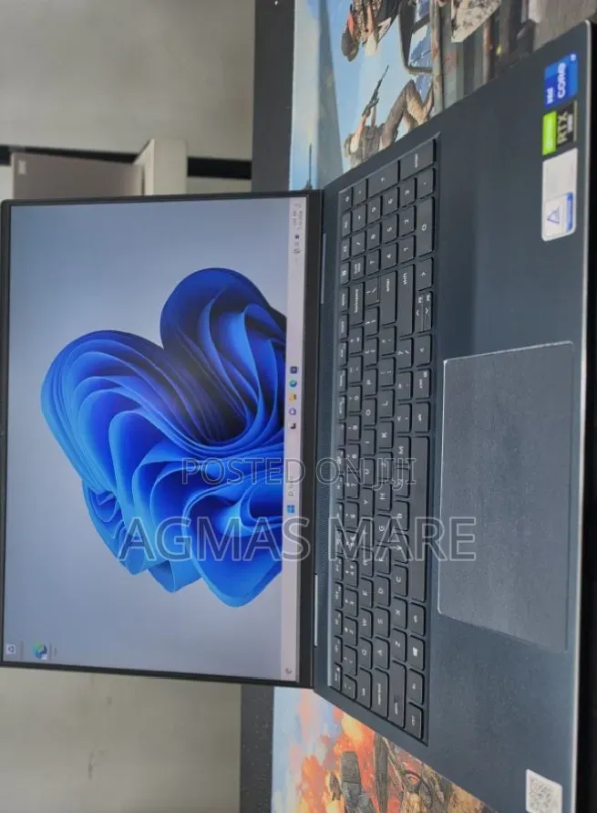 New Laptop Dell Inspiron 15 16GB Intel Core i7 SSD 512GB