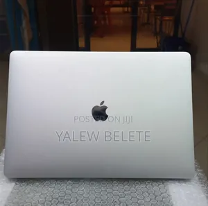 New Laptop Apple MacBook Pro 2018 16GB Intel Core i7 SSD 256GB