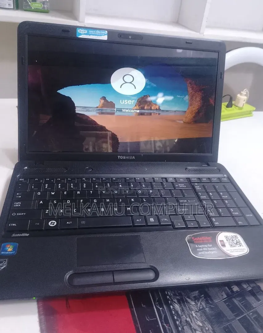 New Laptop Toshiba Satellite C55 4GB Intel Core i3 HDD 500GB