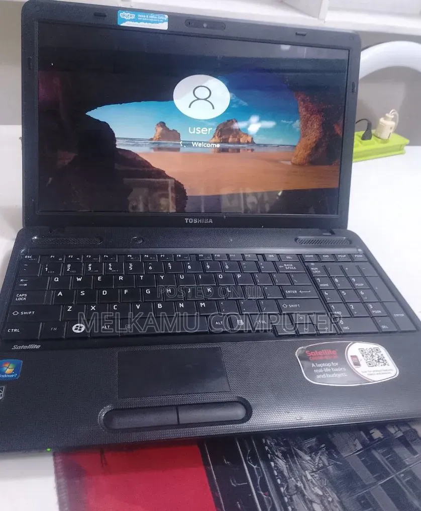 New Laptop Toshiba Satellite C55 4GB Intel Core i3 HDD 500GB