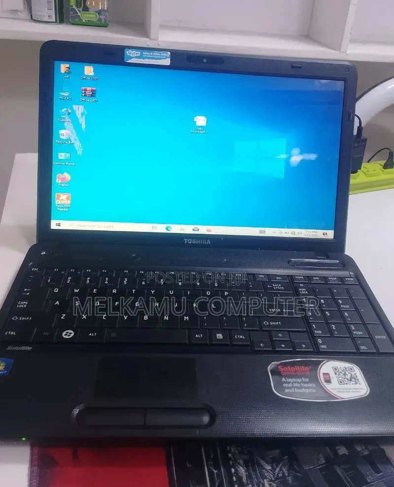 New Laptop Toshiba Satellite C55 4GB Intel Core i3 HDD 500GB