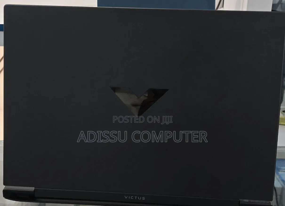 New Laptop HP Victus 16 8GB AMD Ryzen 7 SSD 1T