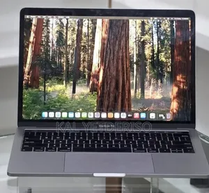 New Laptop Apple MacBook Pro 2019 16GB Intel Core i7 SSD 256GB